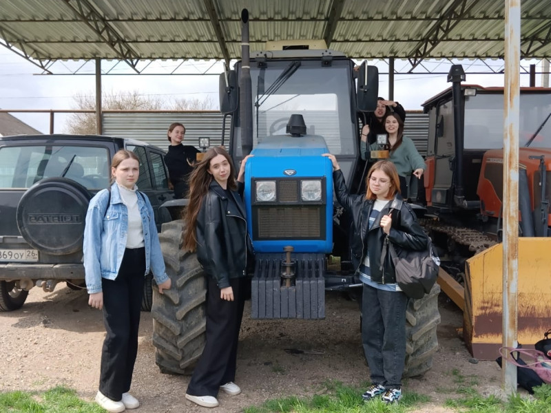 Экскурсия учащихся в Буденновский лесхоз.